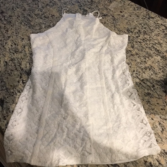 White lace dress - Picture 4 of 4